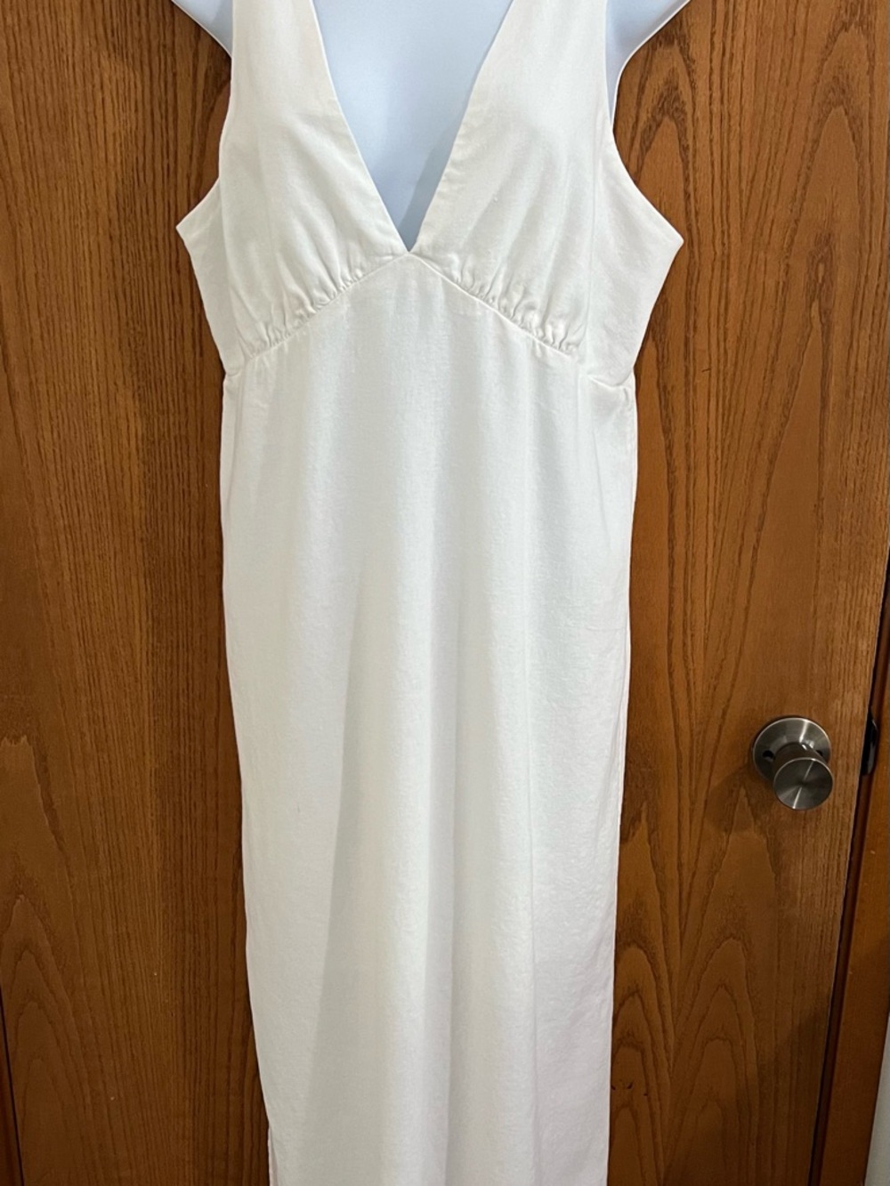 Old Navy White V-Neck Midi Dress Linen Rayon Blend NWOT. Size L